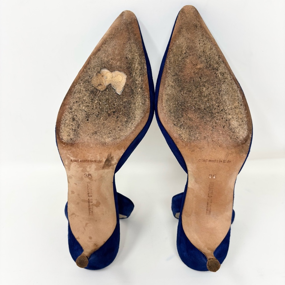Manolo Blahnik Navy Blue Slingback Pointed-Toe Heels - Picture 4 of 16